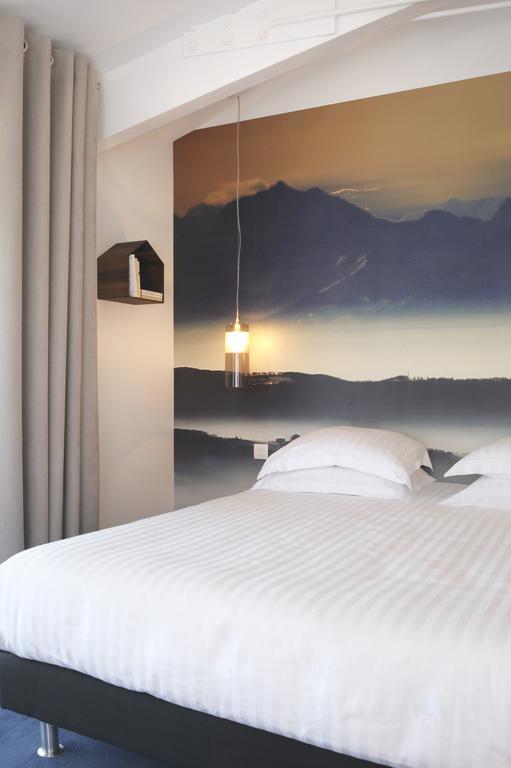 L'Echappee Belle Hotel LʼIsle-Jourdain Eksteriør billede